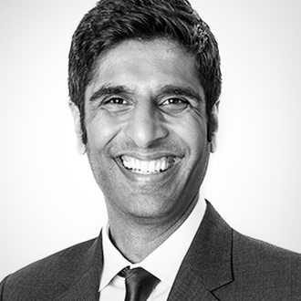 Dr Shiraz Akram - Principal Dental Surgeon at Pure Smiles Fulham
