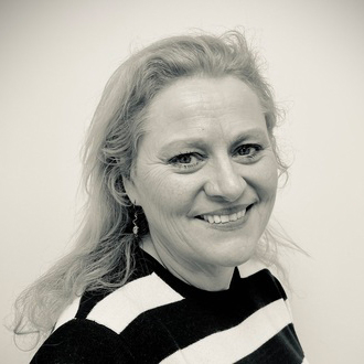 Lesley Benson - Dental Hygienist at Pure Smiles Fulham